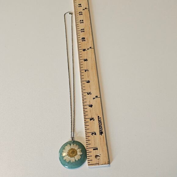 Turquoise Pressed Daisy Pendant Necklace on Chain - Picture 3 of 5